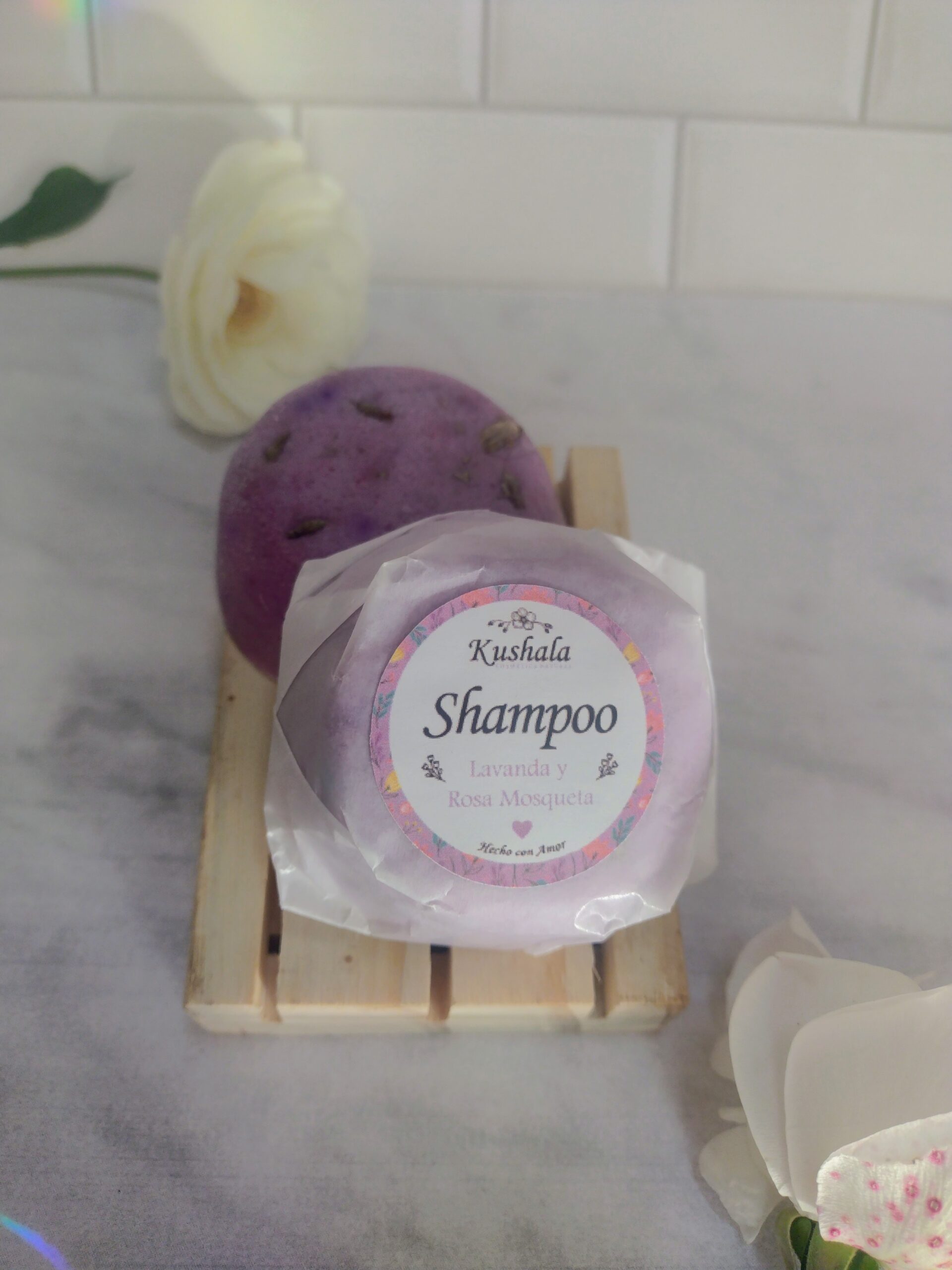 Shampoo Solido de Lavanda Aceite de Rosa Mosqueta y Harina de Arroz